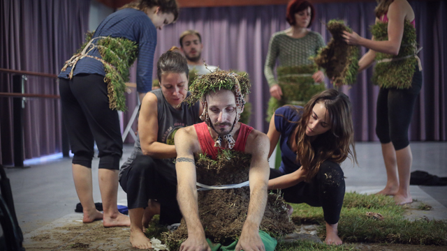 Jill Sigman and FSU Student Heather Boni work with AXIS dancer Marc Brew