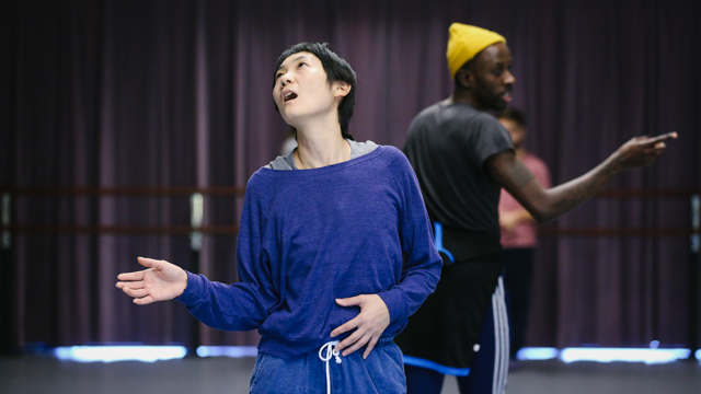 Assistant to choreographer Mina Nishimura and performer Raja Kelly in rehearsal with Kota Yamazaki