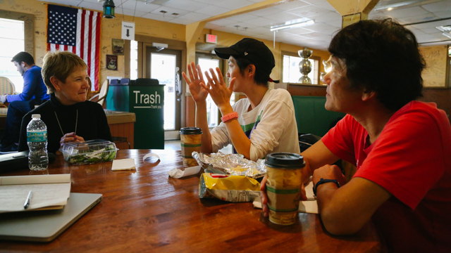 Yamazaki and Nishimura meet with Lynda Jones, CVRT