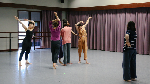 Uchizono facilitating rehearsal of <i>Iron Jane</i>